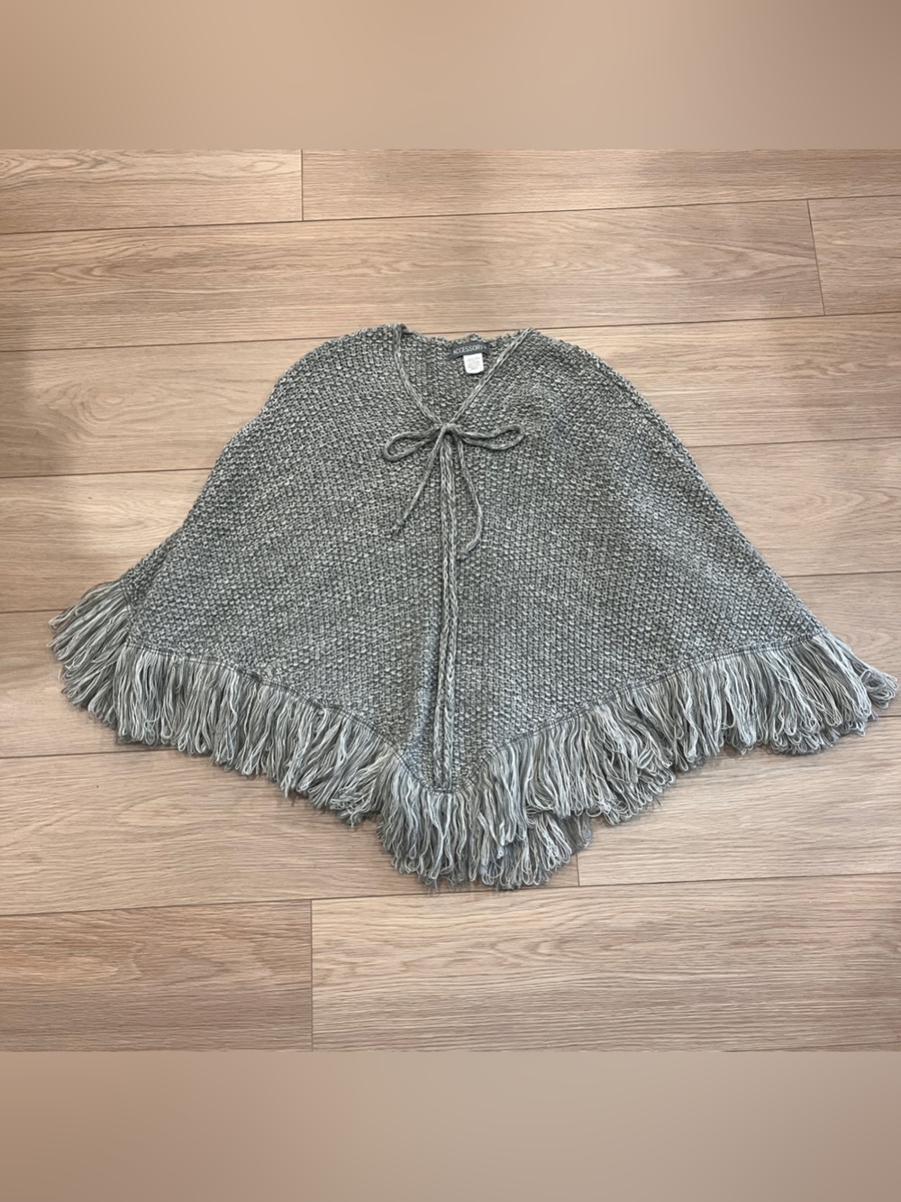 Vintage Y2K Grey Knit Fringe Poncho Cape Tie Front Boho Coastal One Size